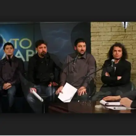 Сценарист на Слави едва не уби човек (Аха да блъсне майка с количка на пешеходна пътека)