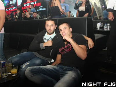 Боксьорът Благой Найденов отиде на купон с Преслава в Night Flight (И Андреа се появи, СНИМКИ)