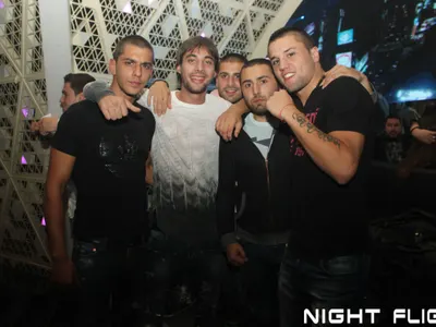 Боксьорът Благой Найденов отиде на купон с Преслава в Night Flight (И Андреа се появи, СНИМКИ)