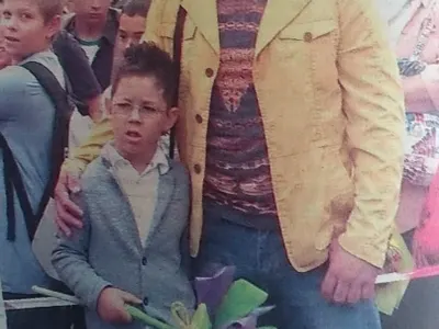 НЕВИЖДАНО! Чалгата и рапът ръка за ръка! Изпратиха първокласници! (МНОГО СНИМКИ)