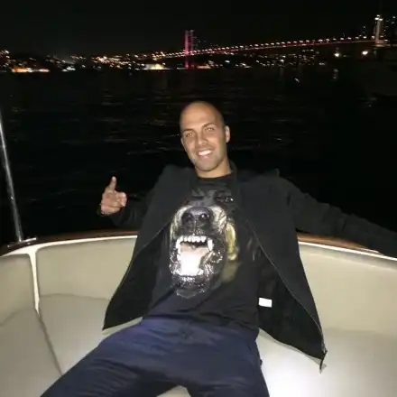 Ники Михайлов отсвири Алисия! Футболистът хойка по клубове в Турция!