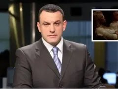 Ето я новата на Юксел! (Опипва блондинка в заведение, черпи я с шампанско за 140 лв.)