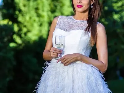 Колко богато е семейството на Зорница Линдарева? (Снимки от втората сватба на сестра й)