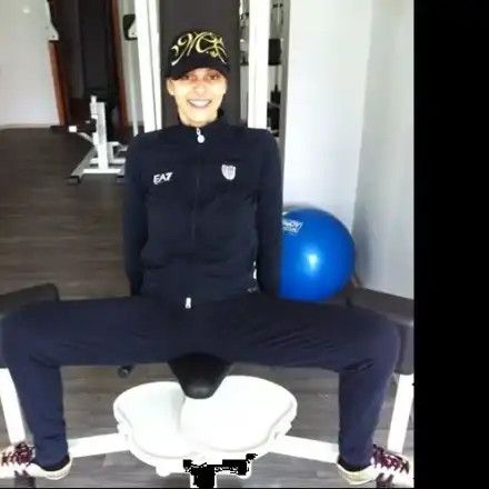 Ето ги 5-те най-потресаващи снимки на Зорница Линдарева! (БЕЗ Грим + от пълния й период)