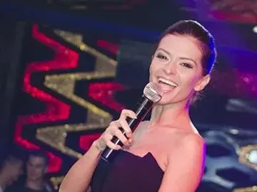 Преслава по-слаба, отколкото сте предполагали! Вижте отблизо тялото на певицата (СНИМКИ)