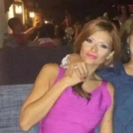 Колко корекции има по тялото Лидия Станоева? Свекървата на Преслава по-знойна от нея (СНИМКИ на двете по бански)