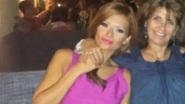 Колко корекции има по тялото Лидия Станоева? Свекървата на Преслава по-знойна от нея (СНИМКИ на двете по бански)