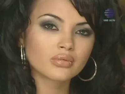 Това са двете най-омразни снимки на Мария! Вижте защо (+ Още кадри, от които се срамува)