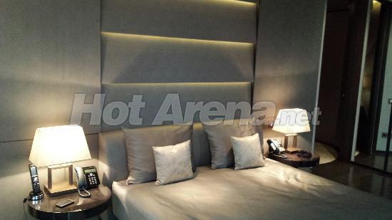 ЕКСКЛУЗИВНО само в HotArena! Бирмата и Преслава заедно в Милано, по-влюбени отвсякога! (СНИМКИ + ВИДЕО)