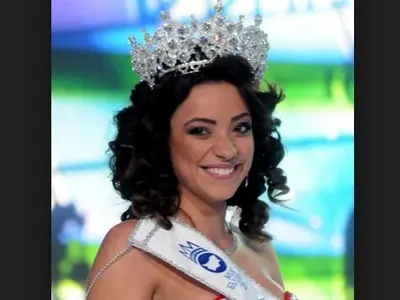 Поредна излагация! Гонят Мис България от Мис Свят! (Вижте как Симона се прецака сама)