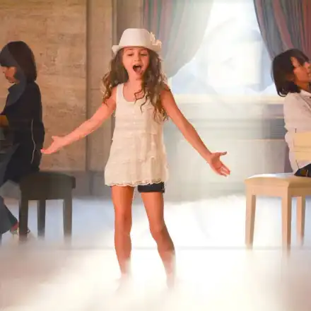 Може ли Крисия да загуби гласа си? (Негативна енергия се излива върху детето)