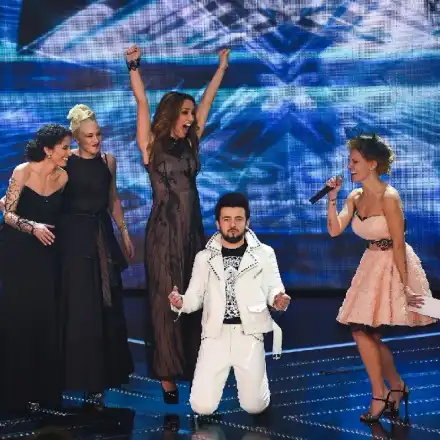 Що за ПОДИГРАВКА беше финалът на Х Фактор? Вижте как прецакаха участниците! (+Снимки от афтър партито)