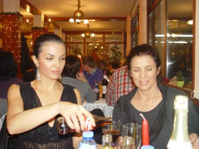 Вижте майките на топ чалгаджийките у нас! (+ Какво работят гордите родителки? - СНИМКИ)