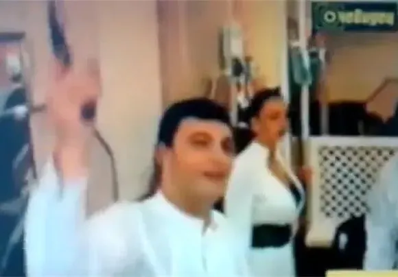 Висаджийски клип взриви нета! Жоро Илиев стреля в тавана на сватба (ВИДЕО)