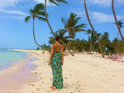 Дубай стана квартал на фолка! Мавриций и Малдивите запазена марка на плеймейтките (Пълна галерия от звезден рай!)