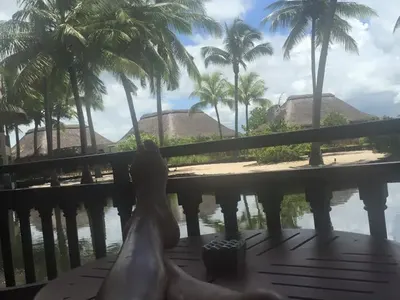 Дубай стана квартал на фолка! Мавриций и Малдивите запазена марка на плеймейтките (Пълна галерия от звезден рай!)