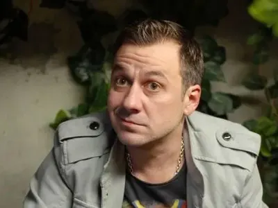 Гонят Гъмов заради пиянските му изцепки в ефир (Халваджиян го глоби и нахока)