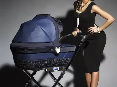 Вижте кои снимки на Николета предизвикаха СМУТ сред майките!  (Ето и реакцията на известната фирма)