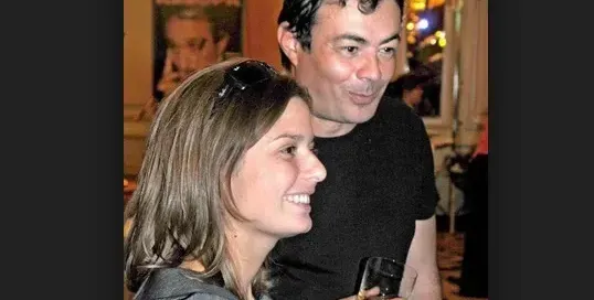 Алекс издържа Ласкин (Претрепва се от работа, за да го храни)