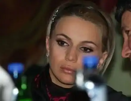 Алисия мълчи за разпада на Ара! Гузна ли е? Била ли е любовница на Касъмов? Вижте в аванс писмото, което ще пусне