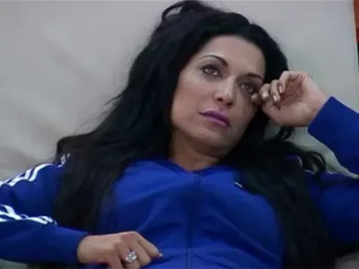 Бони: Два пъти бях на косъм от смъртта (Гаджето на певицата я гази с колата си)