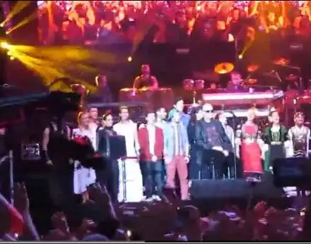 Позор! Слави се изгаври с „Моя страна, моя България“