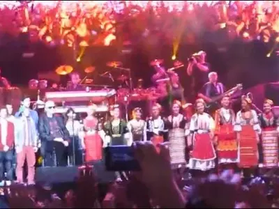 Позор! Слави се изгаври с „Моя страна, моя България“