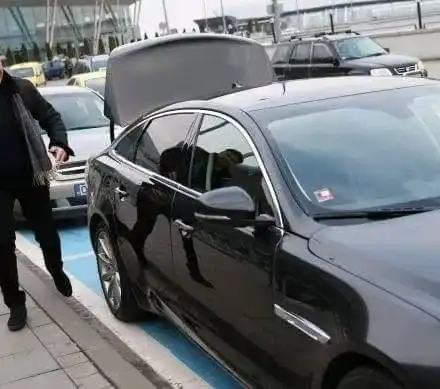 Боби Михайлов инвалид! (Вижте как го нападнаха заради жалкия му гаф)