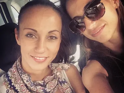 Край! Светла от Женени от пръв поглед си събра багажа, върна се у дома (С Гери станаха първи дружки - СНИМКИ)