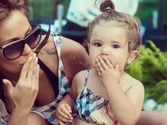 По стъпките на мама: Кои звездни дъщери последваха родителите си (СНИМКИ)