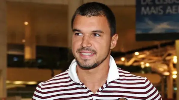 Ексклузивно! Божинов проговори бил ли е с момиче на повикване: Да! (Вижте и чат със СКАНДАЛНА снимка между него и друга девойка)