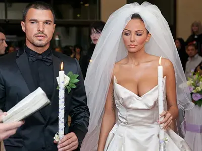 Безбожен лукс за милиони! Вижте ТОП 5 на най-скъпите сватби на родните звезди! (СНИМКИ)