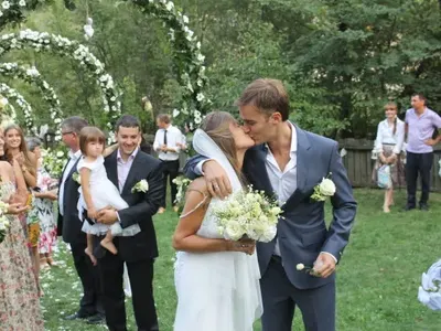 Безбожен лукс за милиони! Вижте ТОП 5 на най-скъпите сватби на родните звезди! (СНИМКИ)