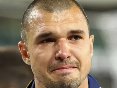 Валери Божинов бесен: Николета ме изкара гей!