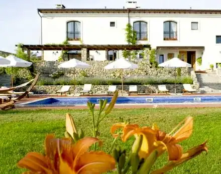 Вили за милиони! Вижте най-скъпите плажни имоти на звездите (СНИМКИ)