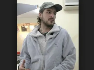 Звезда от „Биг Брадър“ се препитава с кокошарски кражби заради абстиненция (Обира мазетата на съседите)