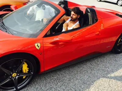 Бомба в HotArena! Фики иска ръката на Преслава! Сватбеният подарък е Ferrari!