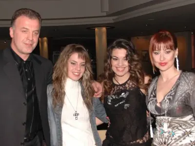 ДЕМОН обладал малката щерка на Наско Сираков! Ванга ги избавила! (Вижте цялата ЗЛОВЕЩА ИСТОРИЯ)