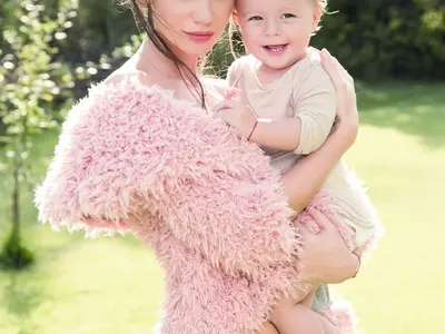 Диляна Попова: Беше ми трудно сама, но вече свикнах! (Малкият Борил одра кожата на баща си Асен Блатечки)