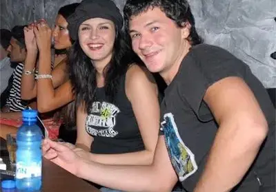 Жени Калканджиева прости на Тачо отново, не можела да се откаже от уменията му в кревата (Същевременно „Шестата“ жалее за времето на мутрите)