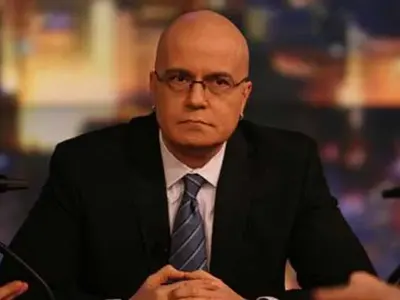 КРАЙ! Слави се ОТТЕГЛЯ! Трифонов слиза от екран, сбогува се с феновете на концерта си