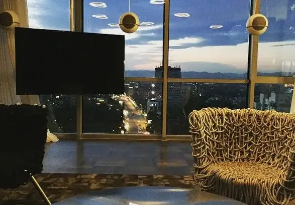 ЛУКС НА МАКС! Ники Михайлов се фука с дом за половин милион! Има отделна стая за фетиши (Подробности + СНИМКИ)