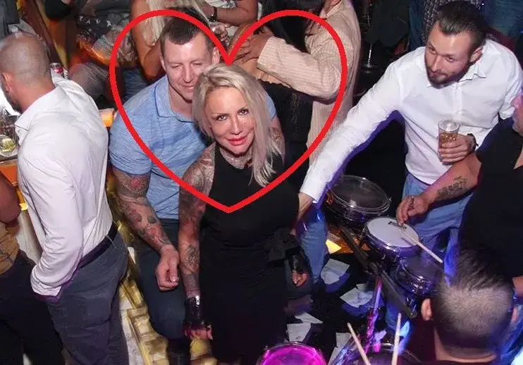 Никита и Боби Ръгбиста се награбиха след финала! Алфа мъжете се скриха (Снимки от афтър партито)