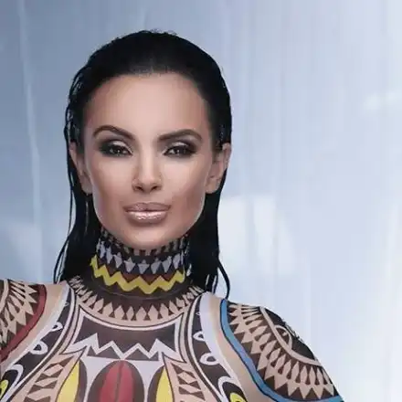 Новият клип на Мария ЗАБРАНЕН за малолетни! Видеото крайно скандално, певицата както майка я родила