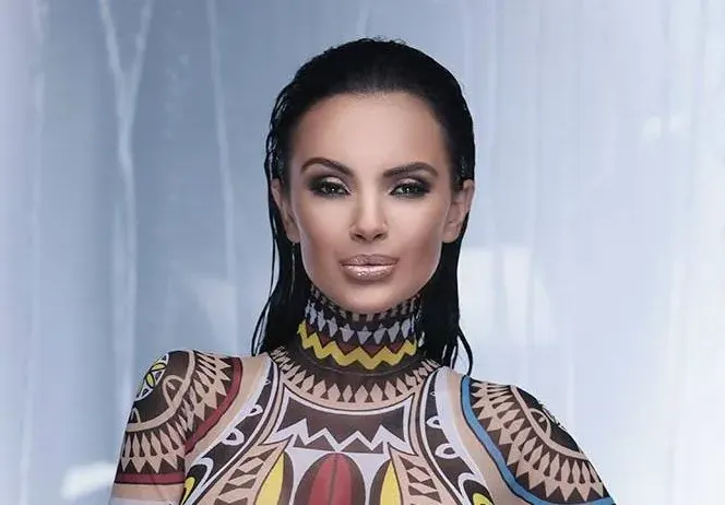 Новият клип на Мария ЗАБРАНЕН за малолетни! Видеото крайно скандално, певицата както майка я родила