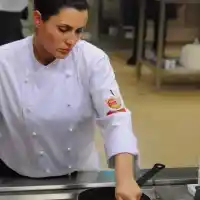 След като победи в кулинарното шоу на Слави, готвачката Сидония ФАЛИРА!