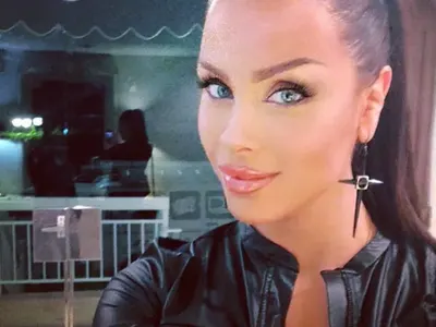 Теди Бургазлиева си уреди живота в САЩ! Вижте какви невероятни неща се случват с красивата миска