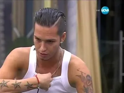 Всички се подиграваха с богаташките изхвърляния на Джино, но той им отмъсти подобаващо (Смехът им премина в плач)