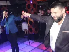 Тони Стораро ступан от люлинския бабаит, задето свалял жена му! (Заплашват, че и Фики ще го отнесе, движи вече само с охрана)