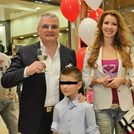 Възмутително, опасно и рисковано! Ирен Онтева родила със секцио в 8-ия месец, за да не надебелее! (Бебето лежало 30 дни в кувиоз заради фигурата й)